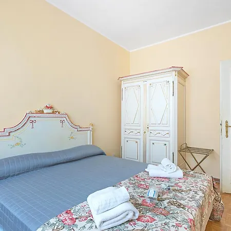 Strixia - 50m From With Balcony - Happy